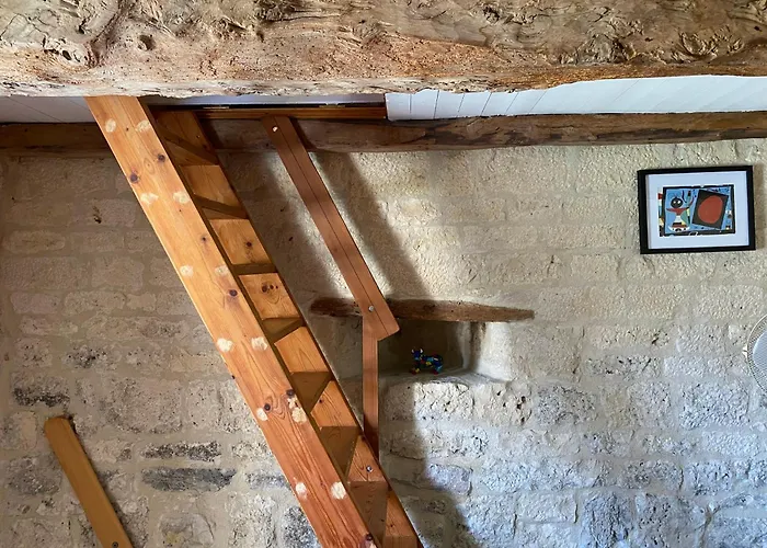 Insolite 4 Personnes Près De Cahors Montdoumerc