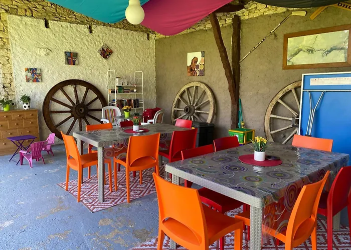 Hébergement de vacances Insolite 4 Personnes Près De Cahors *