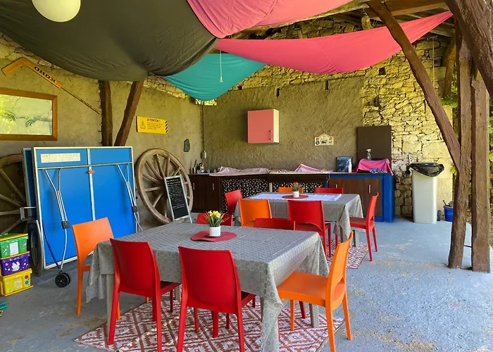 Insolite 4 Personnes Près De Cahors Montdoumerc